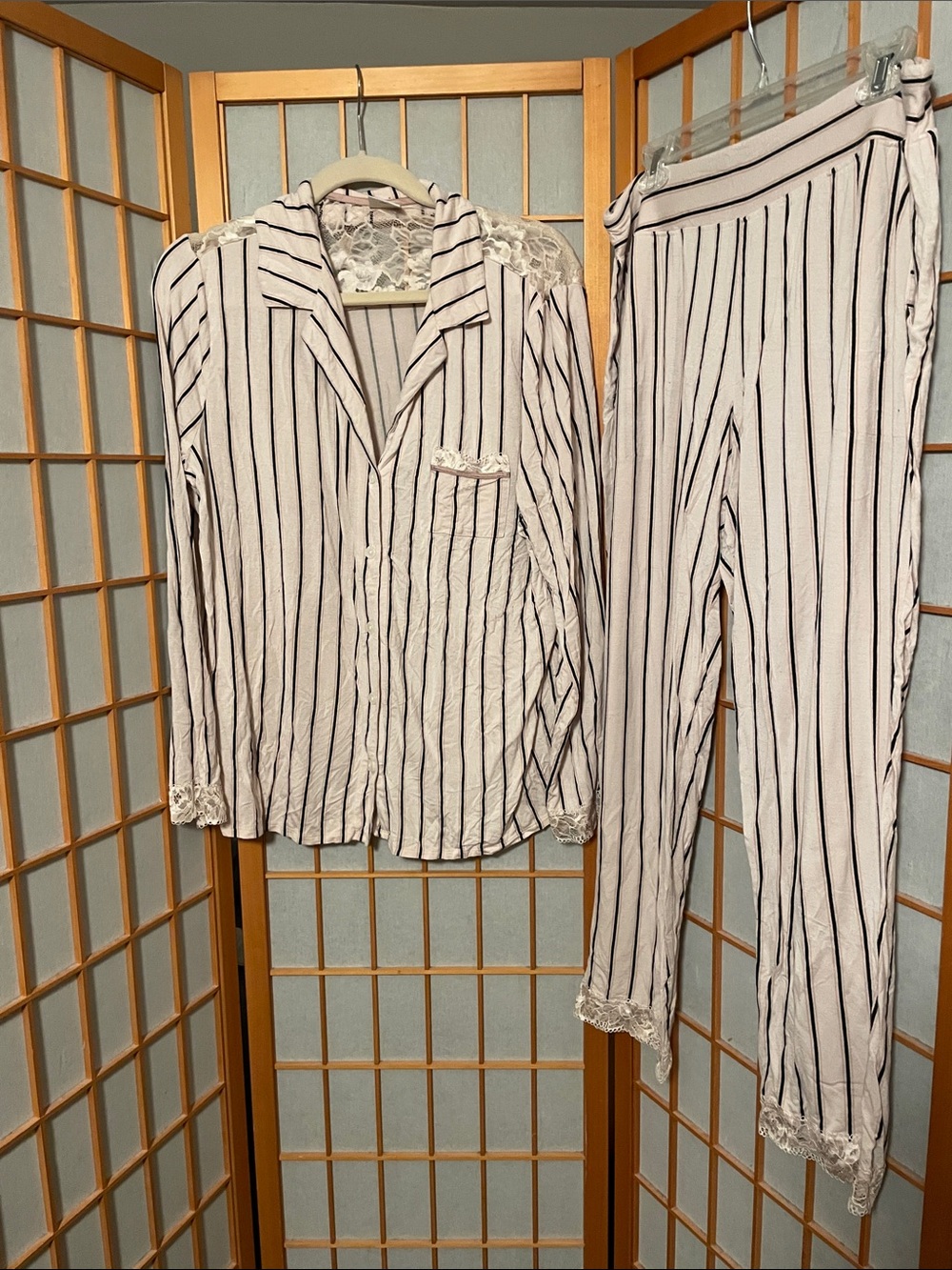 Soma Women’s Striped Lace-Trim Pajama Set Light Pink & Black Top XL & Pants L
